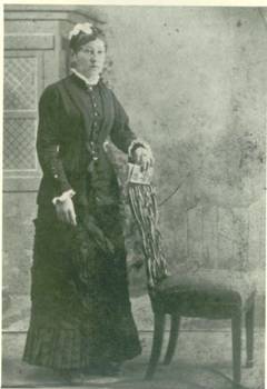 emma schoembs
