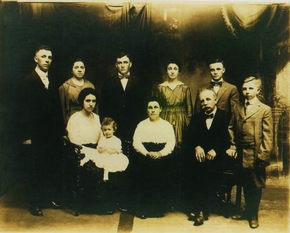 robert mathew family