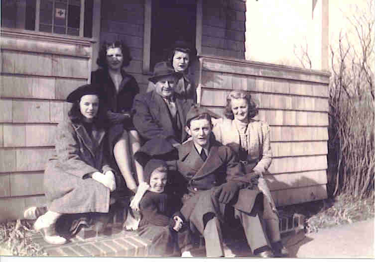 george h, family foto 1941
