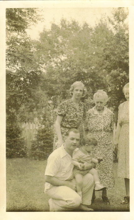 inez schombs 700