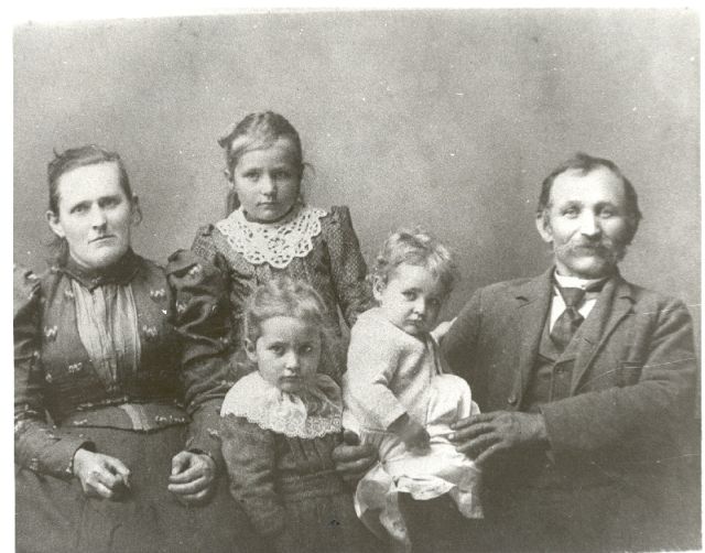 friedrich joseph family 1900